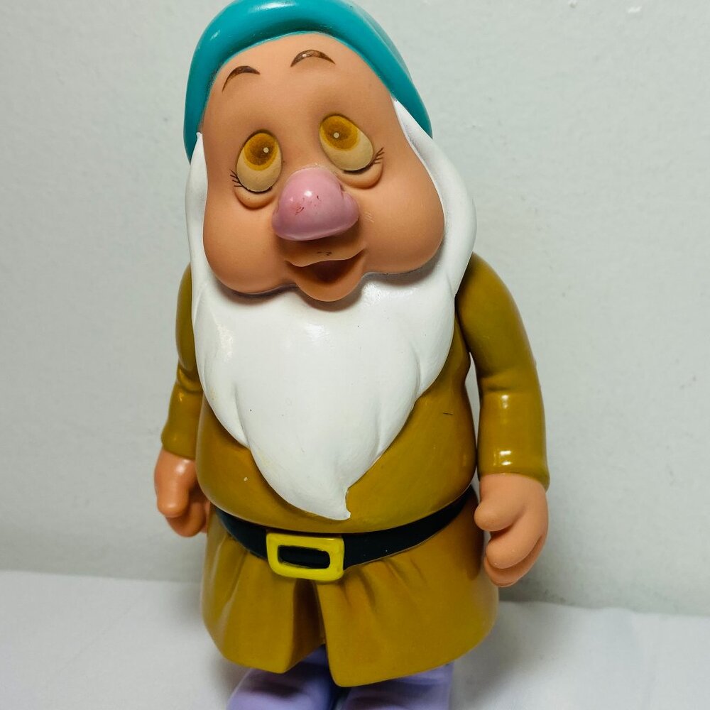 1992 SLEEPY 6" PVC ARTICULATING FIGURE SNOW WHITE & SEVEN DWARFS DISNEY THAILAND